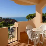 3hb Falesia Mar מלון דירות 3*
