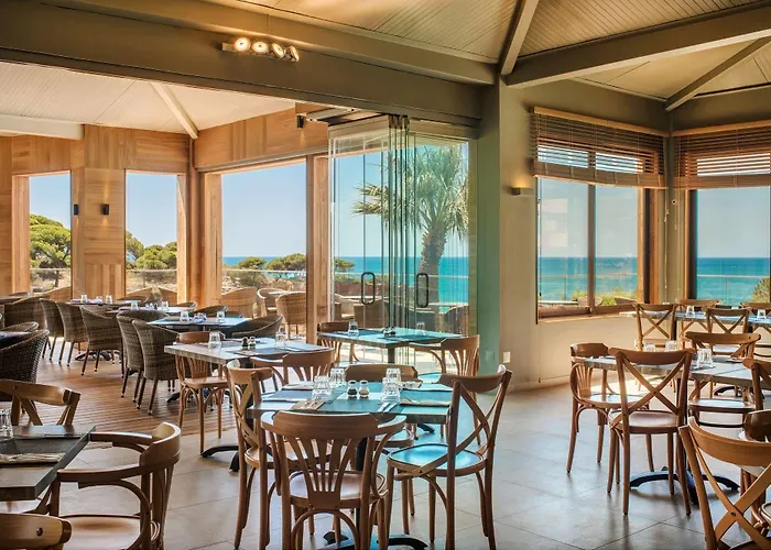 3hb Falesia Mar Appart hôtel 3*